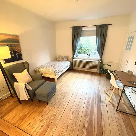 Modern Und Ruhig In Elmshorn Apartment Exterior photo