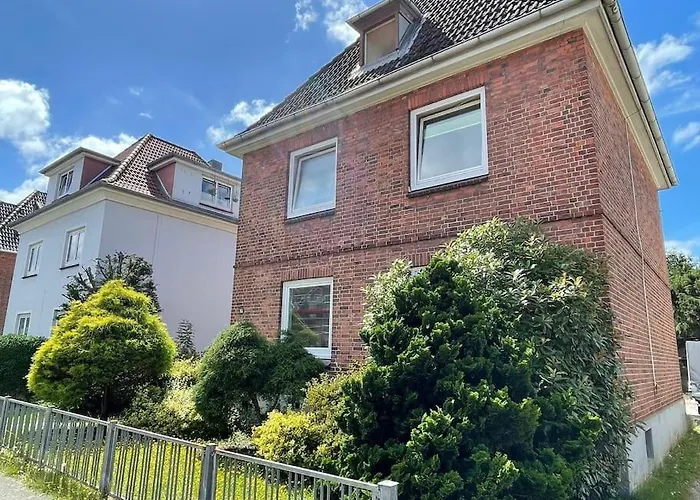 Modern Und Ruhig In Elmshorn